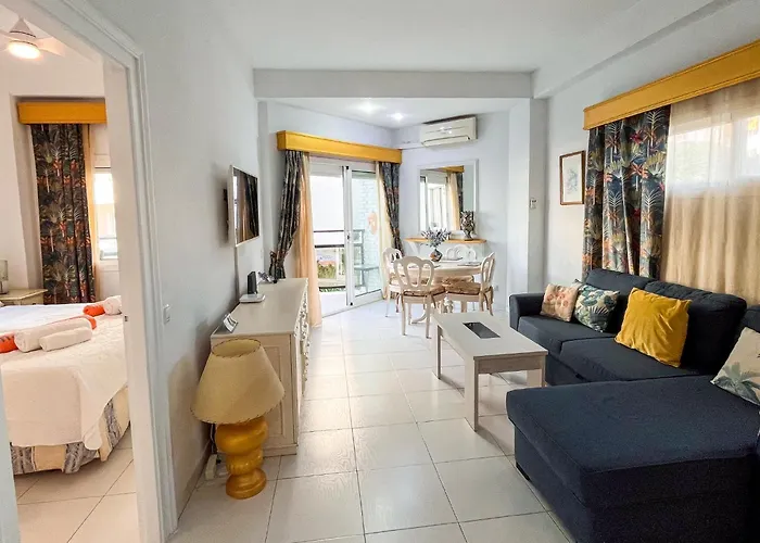 Skol 252c Cozy Next To The Sea In Center Apartment Marbella